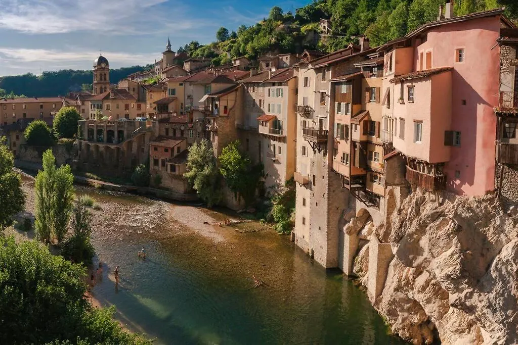 Maison Suspendue Avec Jacuzzi Privatif Pont-en-Royans