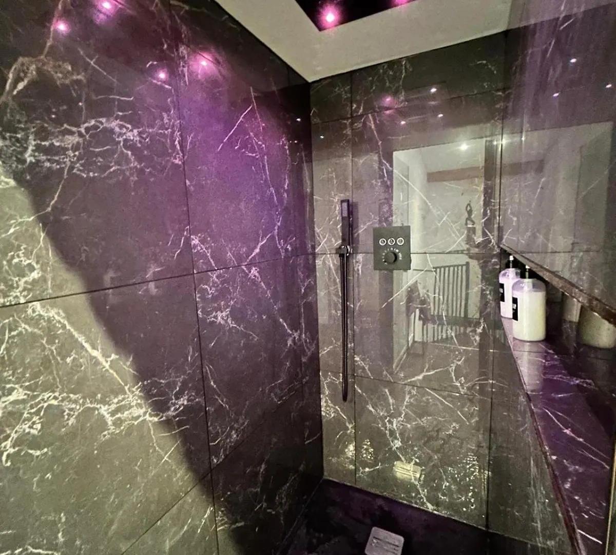 Maison Suspendue Avec Jacuzzi Privatif Pont-en-Royans 0*,
